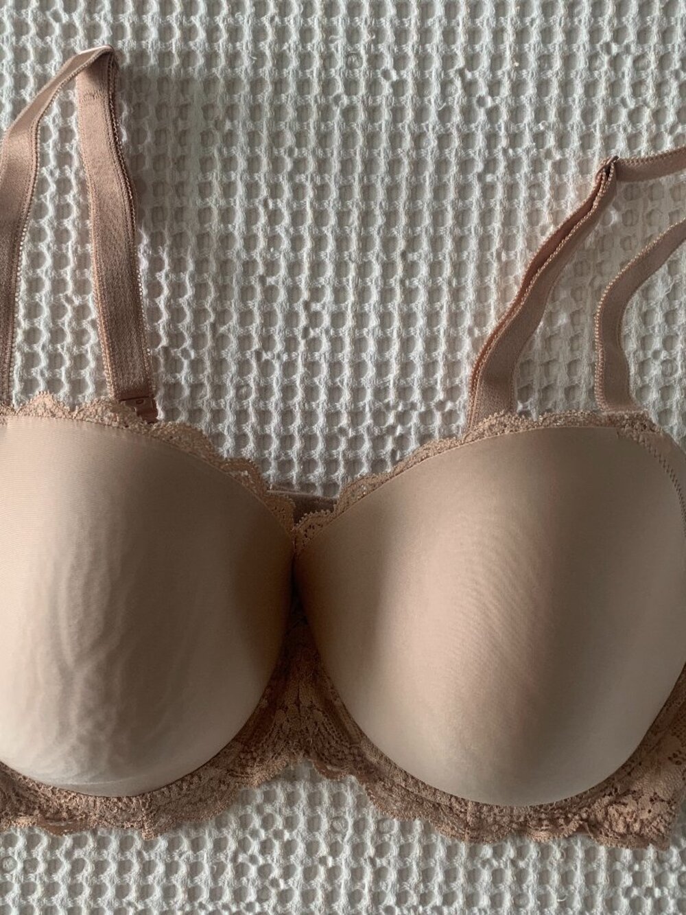 Victoria's Secret Dream Angels lined demi 36DD lace nude underwire